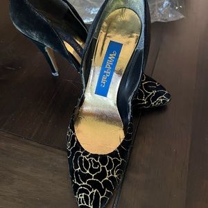 Black velvet pump with gold design on toe, 6.5